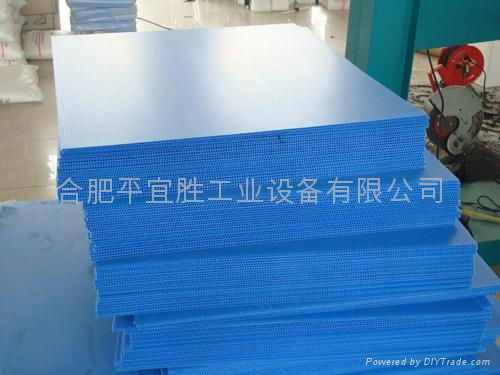 Folding hollow board circulation container 4