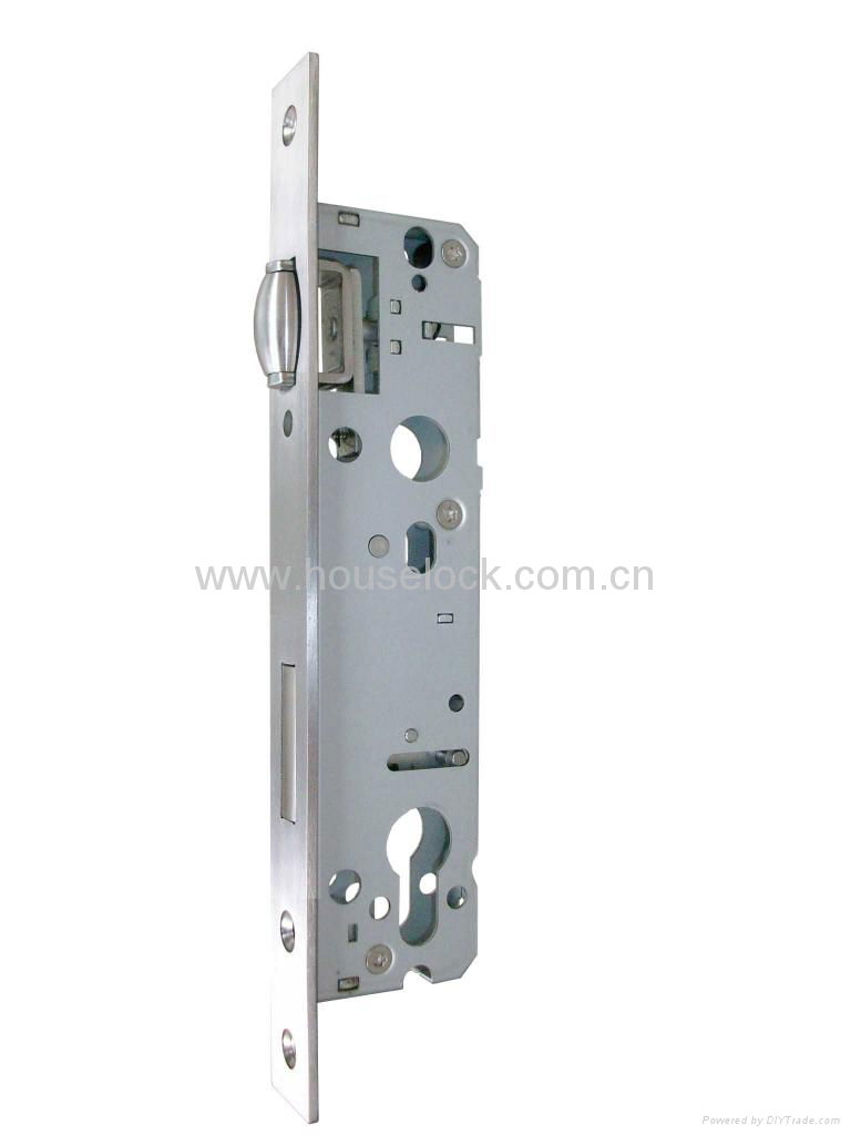 Roller latch bolt lock 2