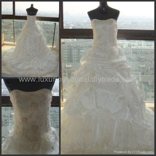 2011 Hotsale Ball gown Real Products LWR0001 Wedding dress
