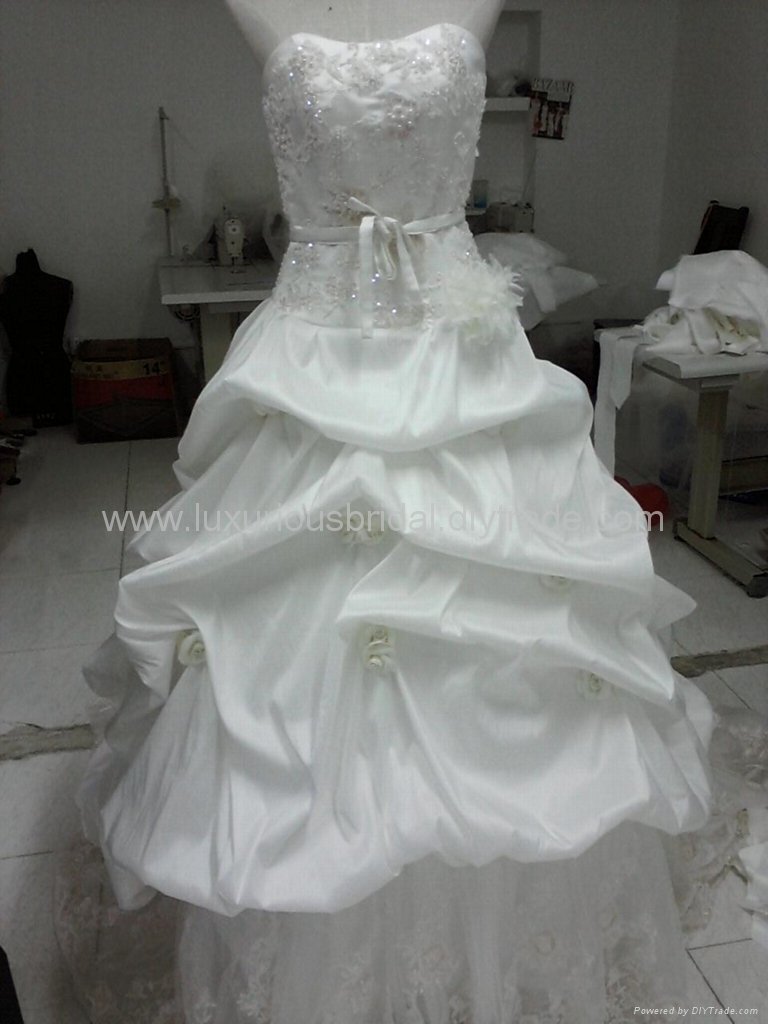 2011 Hotsale Ball gown Real Products LWR0001 Wedding dress 2