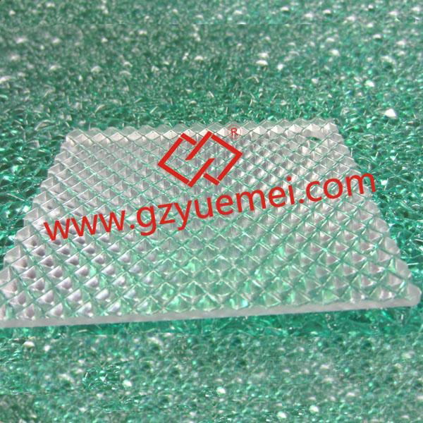 Polycarbonate prism embossed sheet