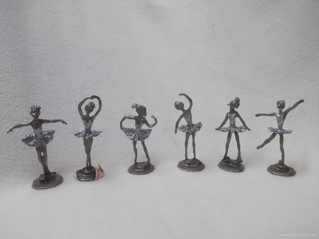 Metal Six Ballets Decorations