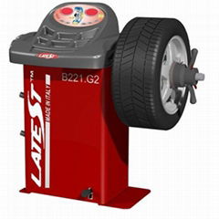 Wheel Balancer (B221) from Italy