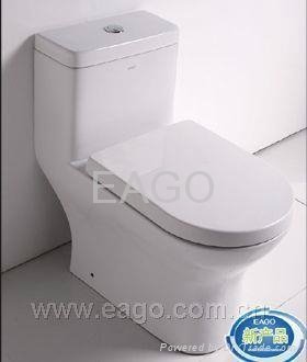 one-piece siphonic toilet with soft-closing seat cover