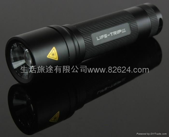 廣州LED伸縮調焦強光手電筒供應商