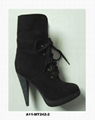 ladies fashion boot