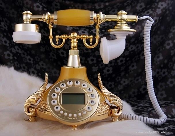 antique telephone 4