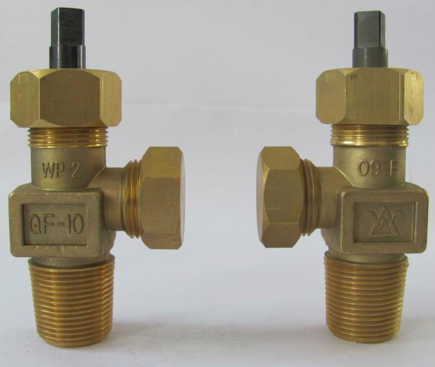 Liquid chlorine cylinder valves