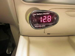 car voltmeter