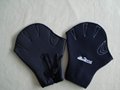 neoprene swimming gloves 3