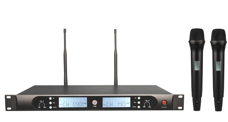 RS-850 wireless microphone