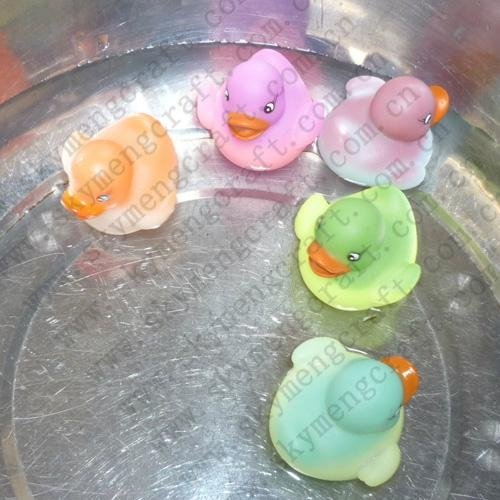 color changing rubber duck