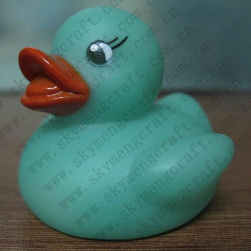 color changing rubber duck 4