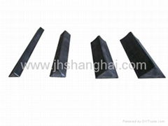 trianglar steel chamfer 