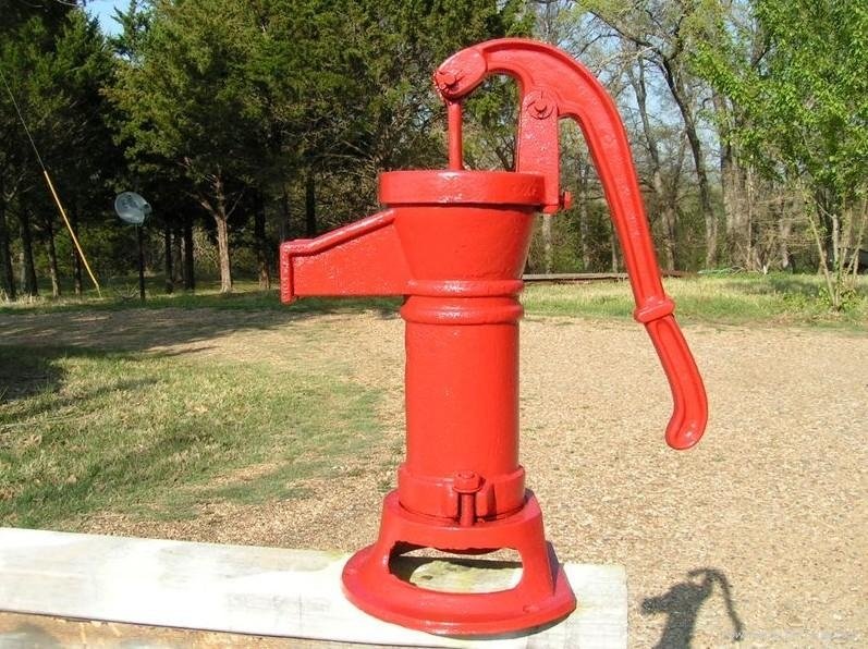 pitcher  pump 2