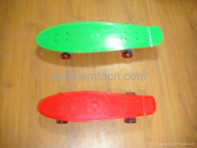 4 Wheels Classic Mini Penny Cruiser Skateboard - et-sk008 - EMTO (China  Manufacturer) - Skiing & Skating - Sport Products Products -