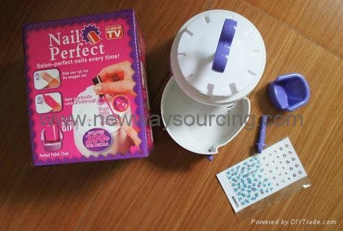 The Nail Perfect Manicure Kit 2