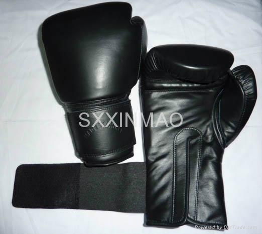 BOXING GLOVES 3