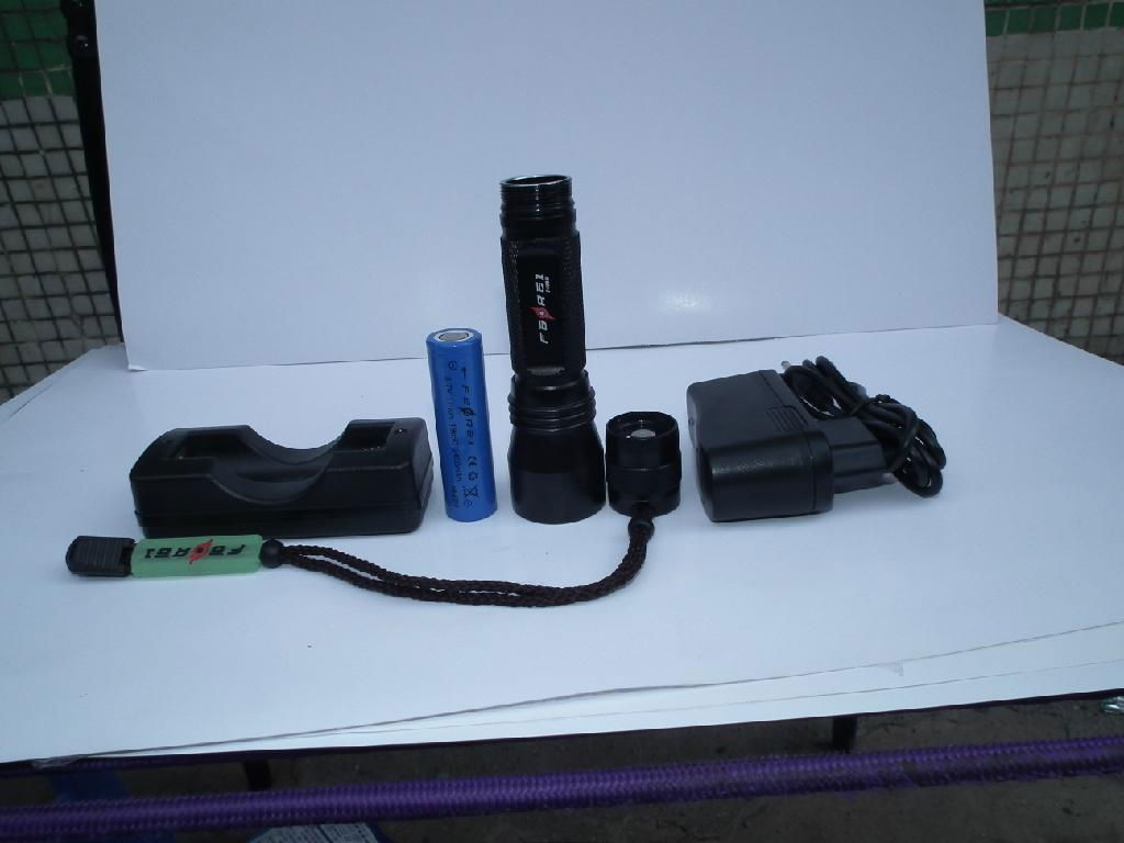 CREE LED Outdoor Diving Flashlight 4