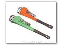 heavy duty pipe wrench (dipped handle) 2