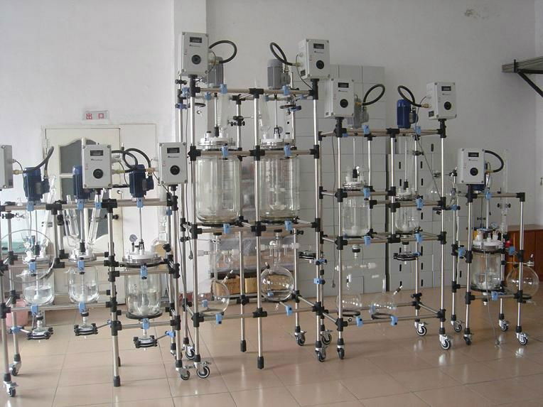 Jacketed Glass Reactor 3