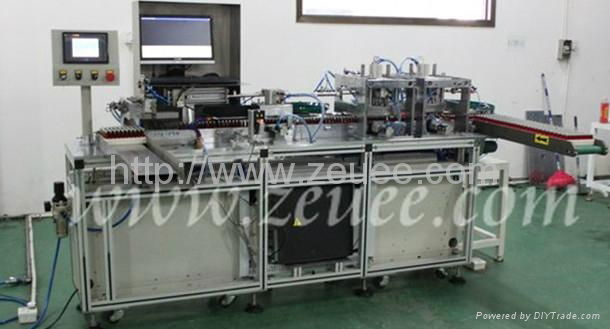 Lighter head automatic assembly machine