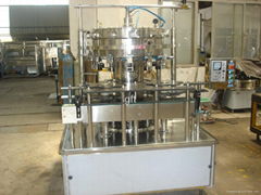 Beer filling machine