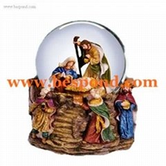 Polyresin Nativity Musical Water Globe 