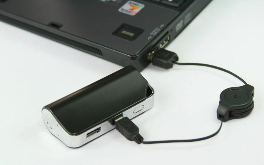 Mini Mobile Charger for Blackberry/Nokia/iPhone/LG/Samsung/HTC 3