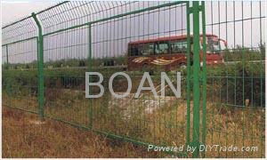 sell wire mesh fence 2