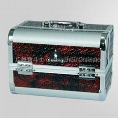 Aluminum Beauty case sliver colour medium size D2960M