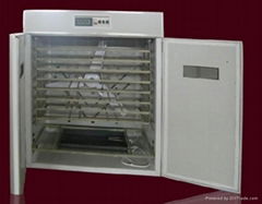 incubator for hatching eggs