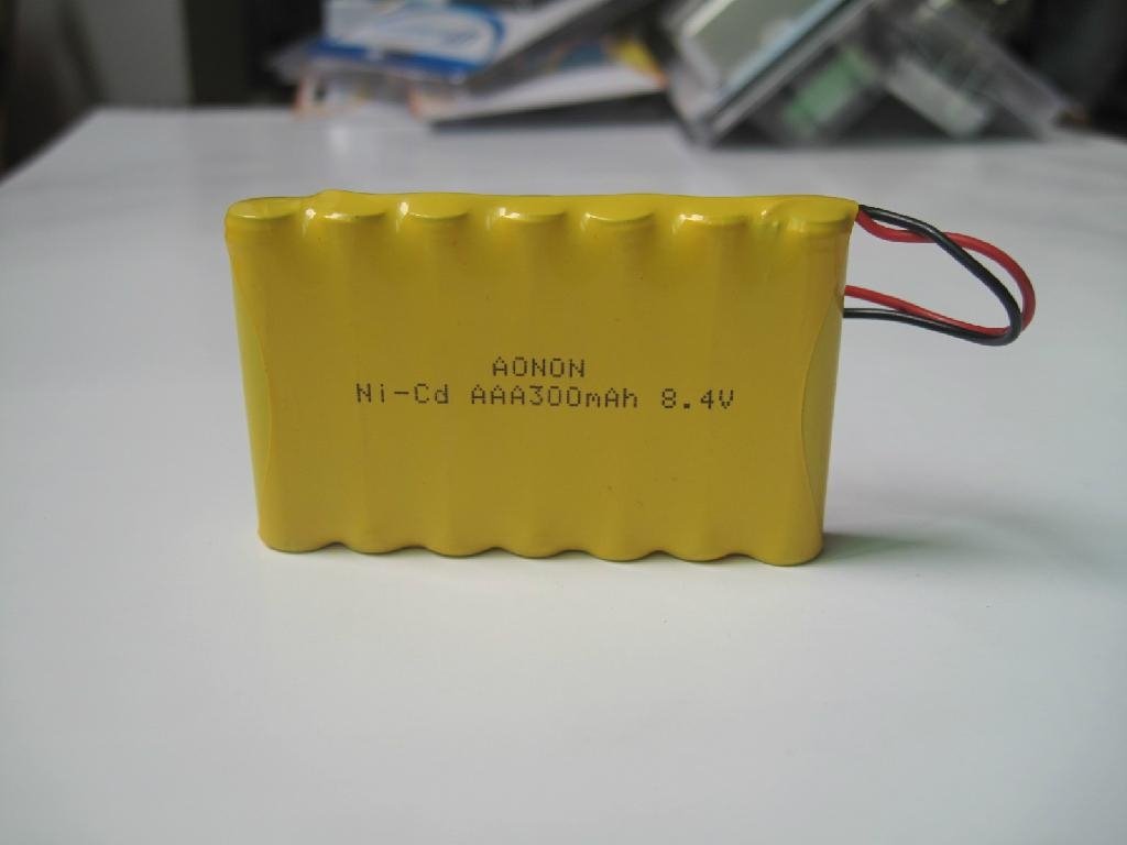 8.4V AAA 300mAh Ni-CD Rechargeable Battery Pack