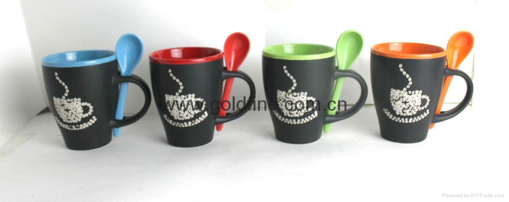 11 oz mug with spoon 