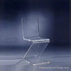 Z-shape acrylic chair