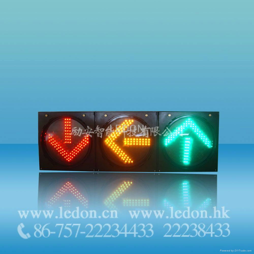 300mm 3-Unit Arrow Assemblage LED Traffic Light 4