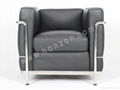 Le Corbusier Sofa LC2  1