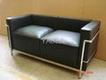  Le Corbusier Sofa LC3 2