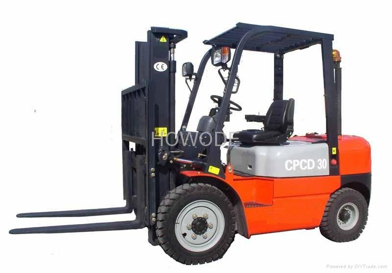 3ton YTO internal combustion counter-balanced hydruali diesel forklifts CPCD30