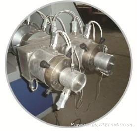 PVC twin pipe production line  4