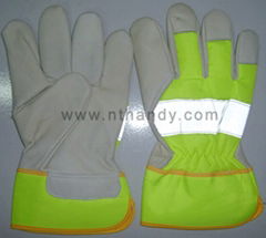 WORKING GLOVES