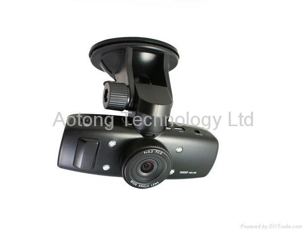 Novetek 720P Car DVR with TF card 2