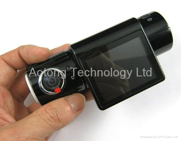 Q7 HD Car DVR with 720P 5MP CMOS Sensor + 140 Degree Lens + 2.0 inch Screen 3