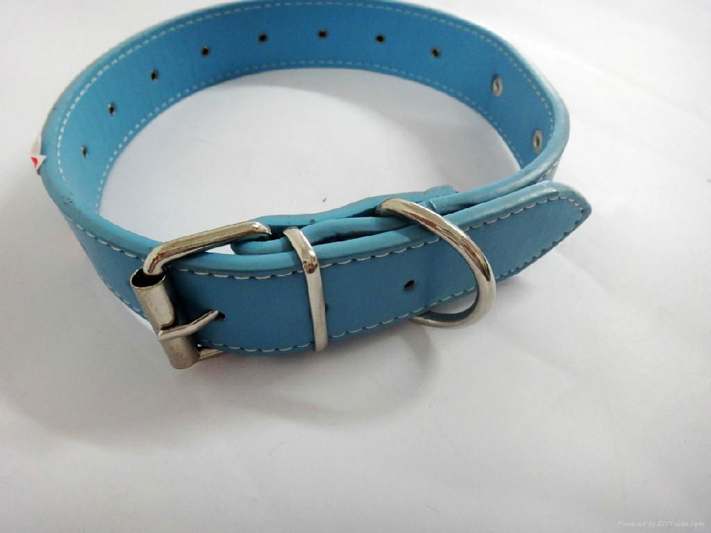 Blue stones sets leather dog collar