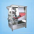 Automatic tube labeling machine