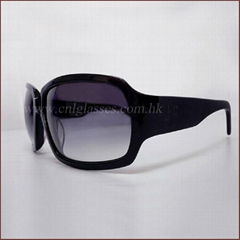 The newest style sunglasses with brown lens