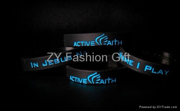 Hot selling top quality silicone bracelet 3