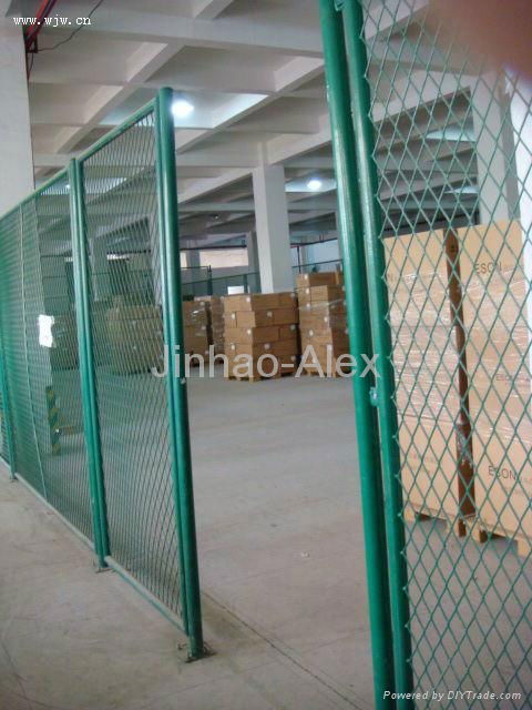 Wire Mesh Fence 4