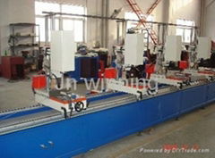 Four-head seamless welding machine