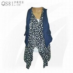 Lady's Denim Waistcoat With Yarn 